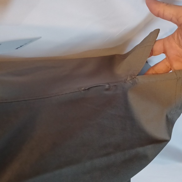 Fila Women’s NWT activewear gray top with orange strip block stripe - Picture 4 of 8